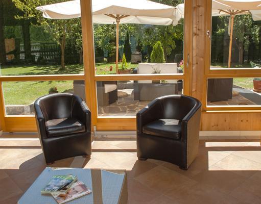 Hotel Residence-garni Haus Tschenett 3*